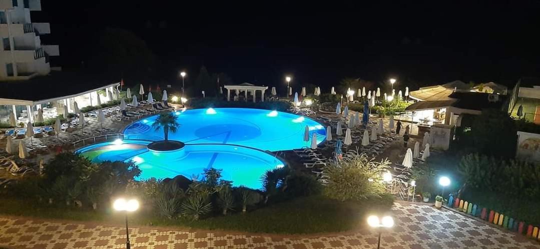 Sineva Beach Hotel Sveti Vlas Exterior photo