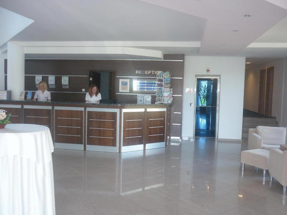 Sineva Beach Hotel Sveti Vlas Exterior photo