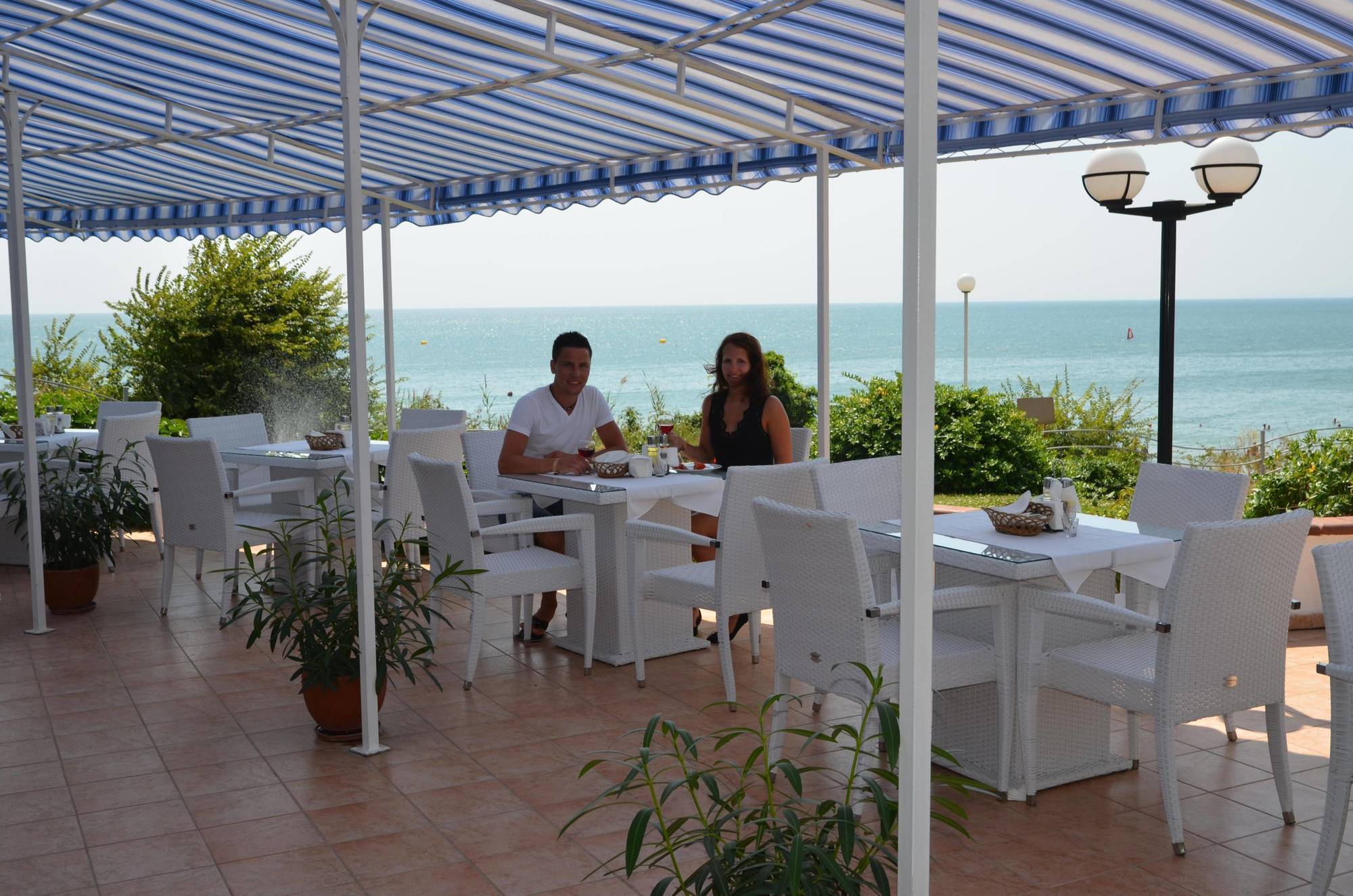 Sineva Beach Hotel Sveti Vlas Exterior photo